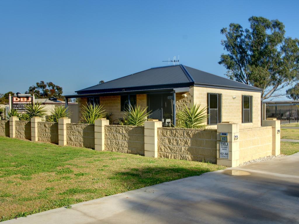 Dbj Holiday Units Mulwala Esterno foto